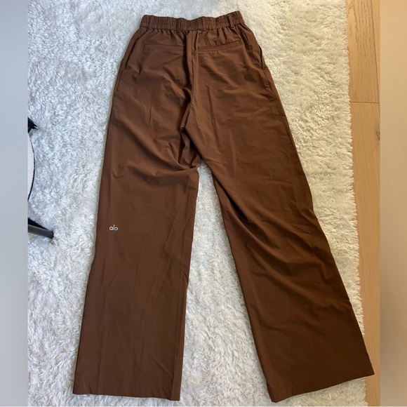Alo Yoga High Waist Pursuit trouser size S - Picture 5 of 6